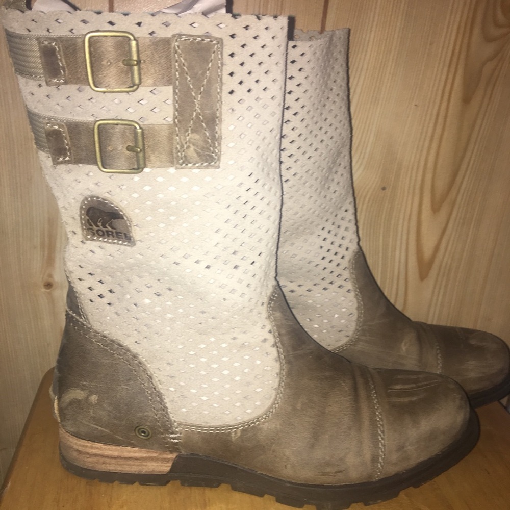 EUC Sorel Major Pull on laser cut boots - US 8.5
